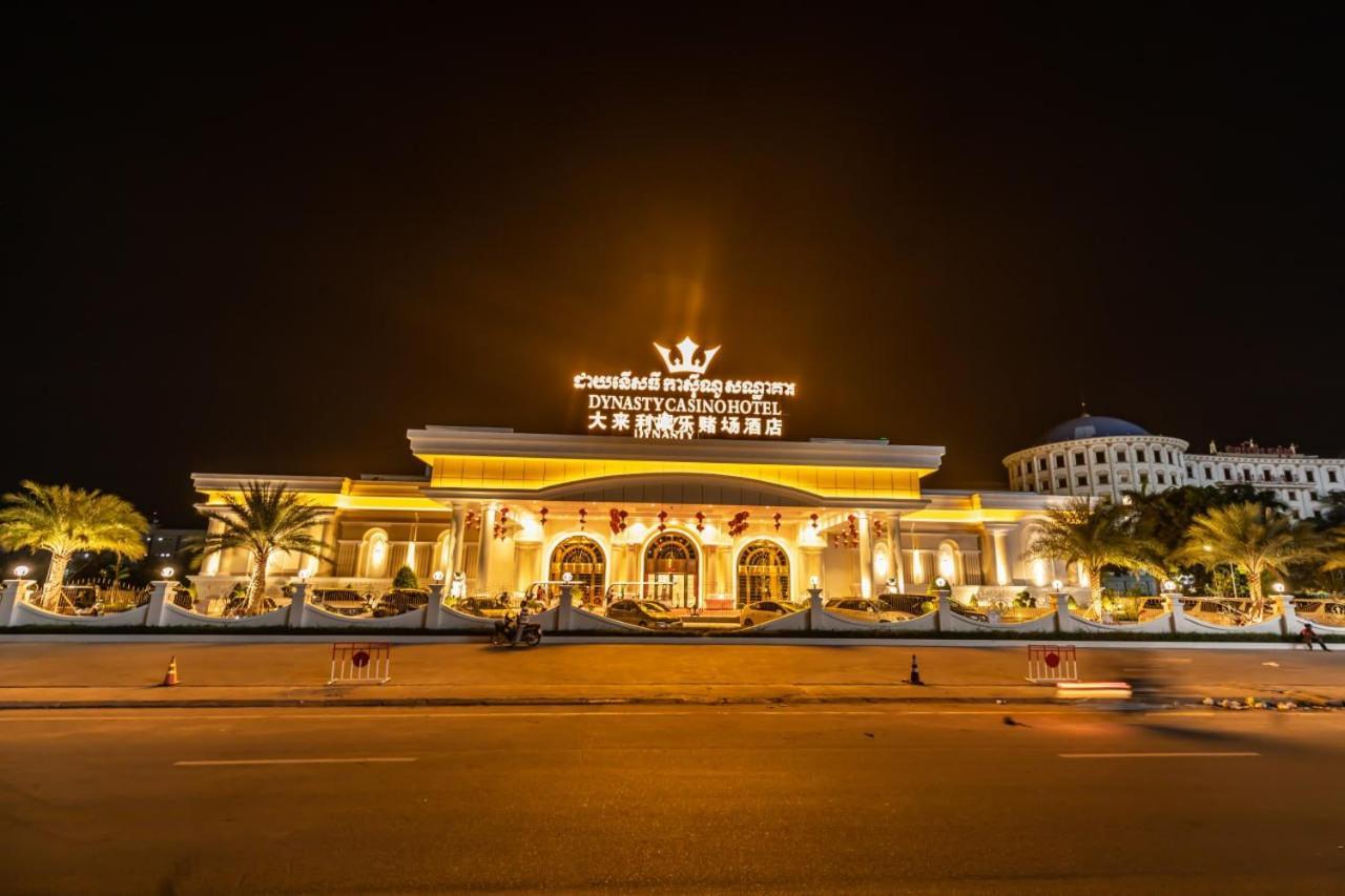 Dynasty Casino Hotel Bavet Dış mekan fotoğraf